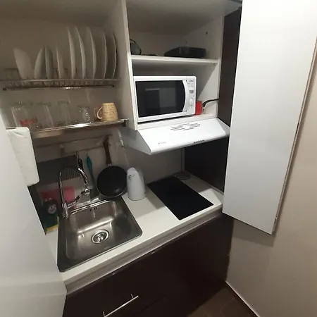 Apartment Dramamine1 *